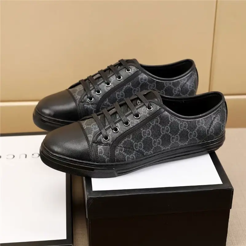 New Casual Fashion Men's Shoes Hong Kong Style Trendy Men's Shoes Cowhide Stitching with Sports Comfortable Driving Trendy Shoes Versatile