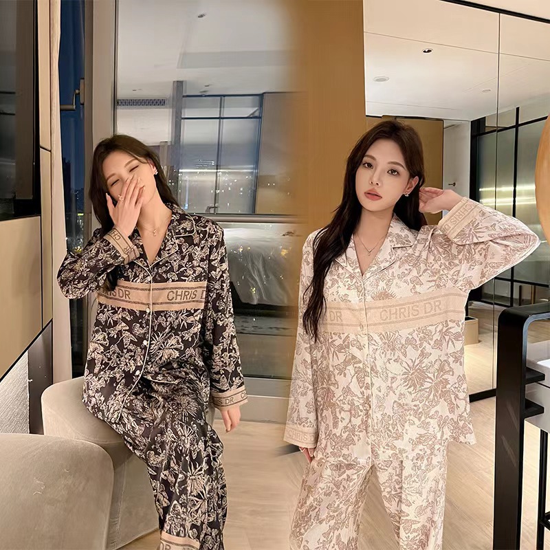 [Black gold butterfly] Spring and Summer new live broadcast thin pajamas fashion high-end letter butterfly print suit long sleeve