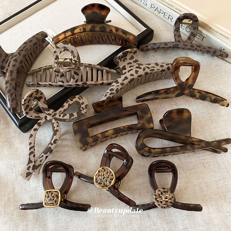 Hong Kong style retro leopard print clip hairpin fashion commuter hair shark clip temperament Joker high-end hair accessories wholesale