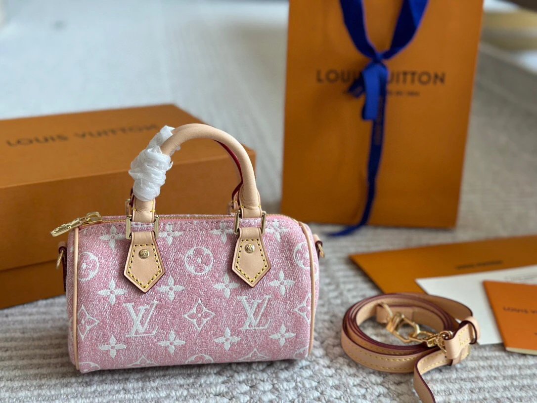 Louis Vuitton Speedy Nano Pink Monogram Fotografie QC de pe WEIDIAN pe Qualit.ly