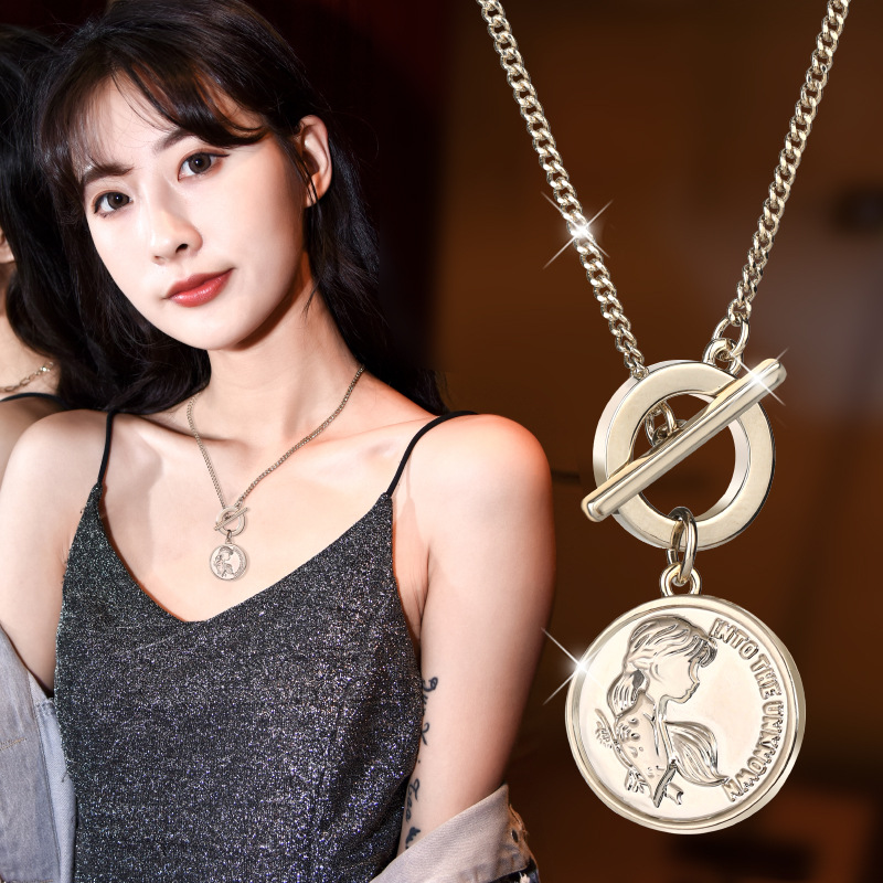 2020 autumn and winter New Korean style ancient silver necklace long sweater anna coin pendant geometric sweater chain wholesale