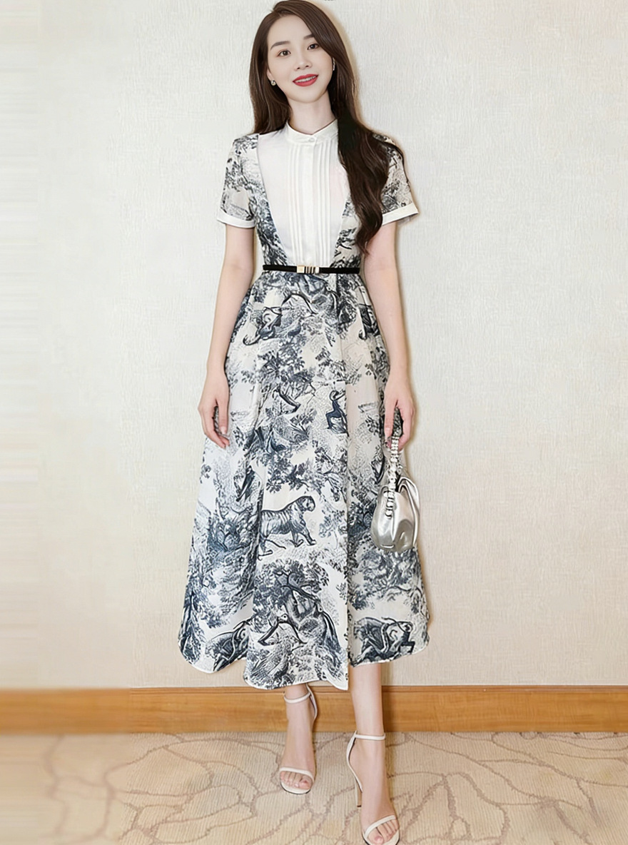 Celebrity-Inspired French Ink Print Waist-Cinching Dress for Women, Elegant Stand Collar, Short Sleeves, Slimming, Flared Skirt, Summer Outfit