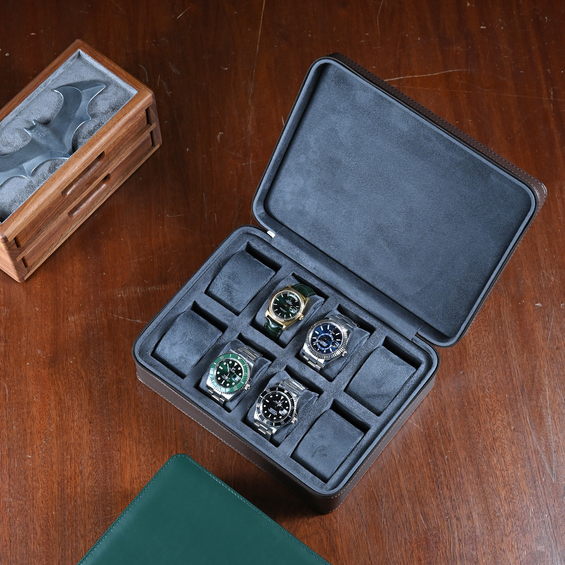 Eight-Meter Microfiber Leather Watch Storage Box Portable Business Trip Genuine Leather Watch Mechanical Watch Storage Bag Jewelry Box QC-foto från 1688 på Qualit.ly