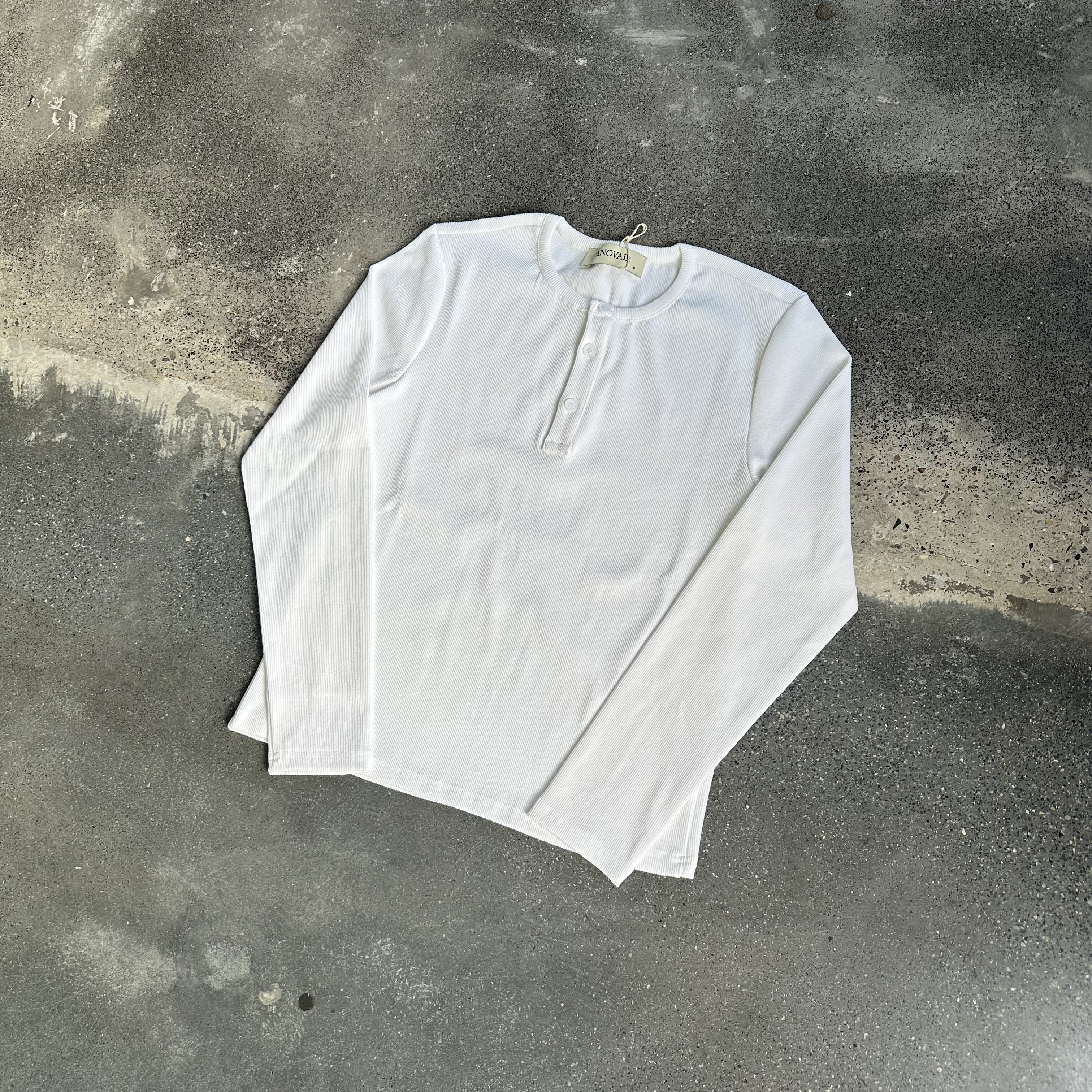 T-Anovai* Button-Down Collar Long-Sleeve T-Shirt