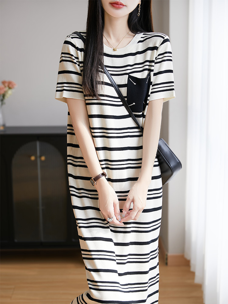 Niche Design Striped Long Dress with Faux Pockets and Patchwork, Featuring a Sophisticated Three-Dimensional Texture, New Summer Style Versatile and Elegant