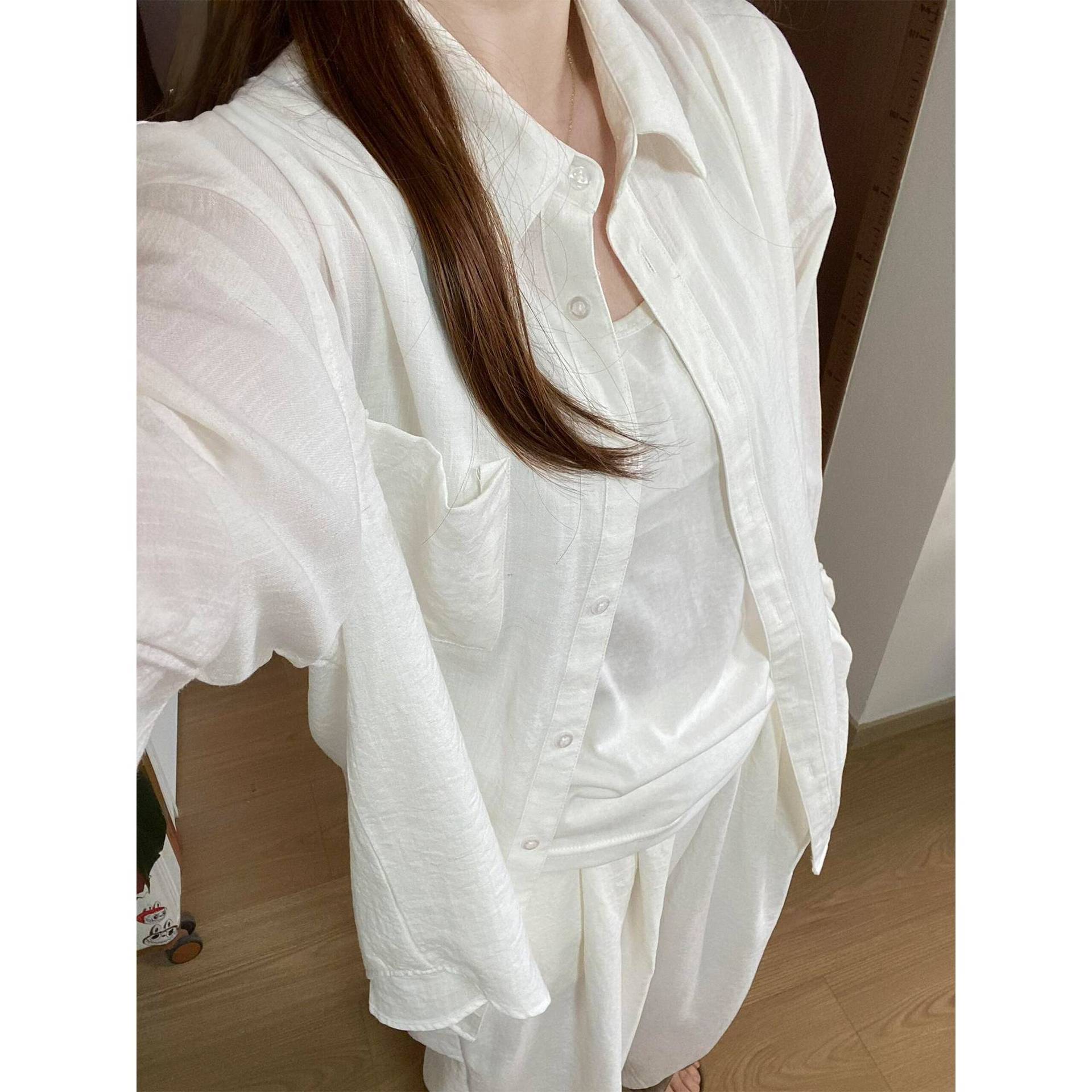 Commuter Style Polo Collar Sun Protection Shirt for Women, Spring and Summer Casual Loose Fit, Oversized, Flattering, Linen Outerwear Top