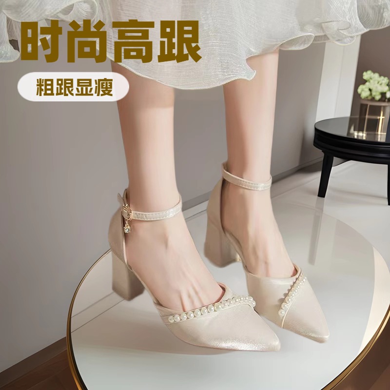 2025 New Summer Style One-Line Medium Air Quality Celebrity High Heels Baotou Thick Heel Sandals Women's Flats Bridesmaid Shoes