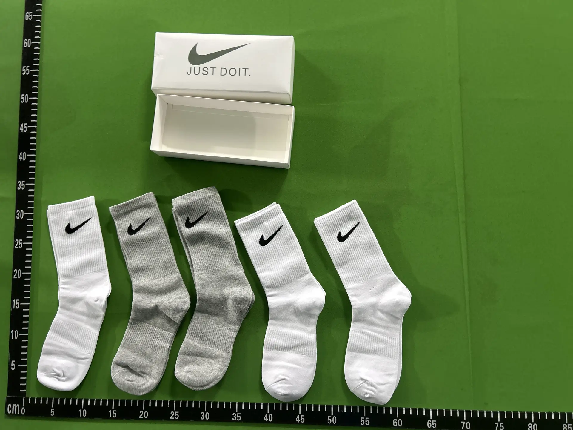 Nike Crew Socks
