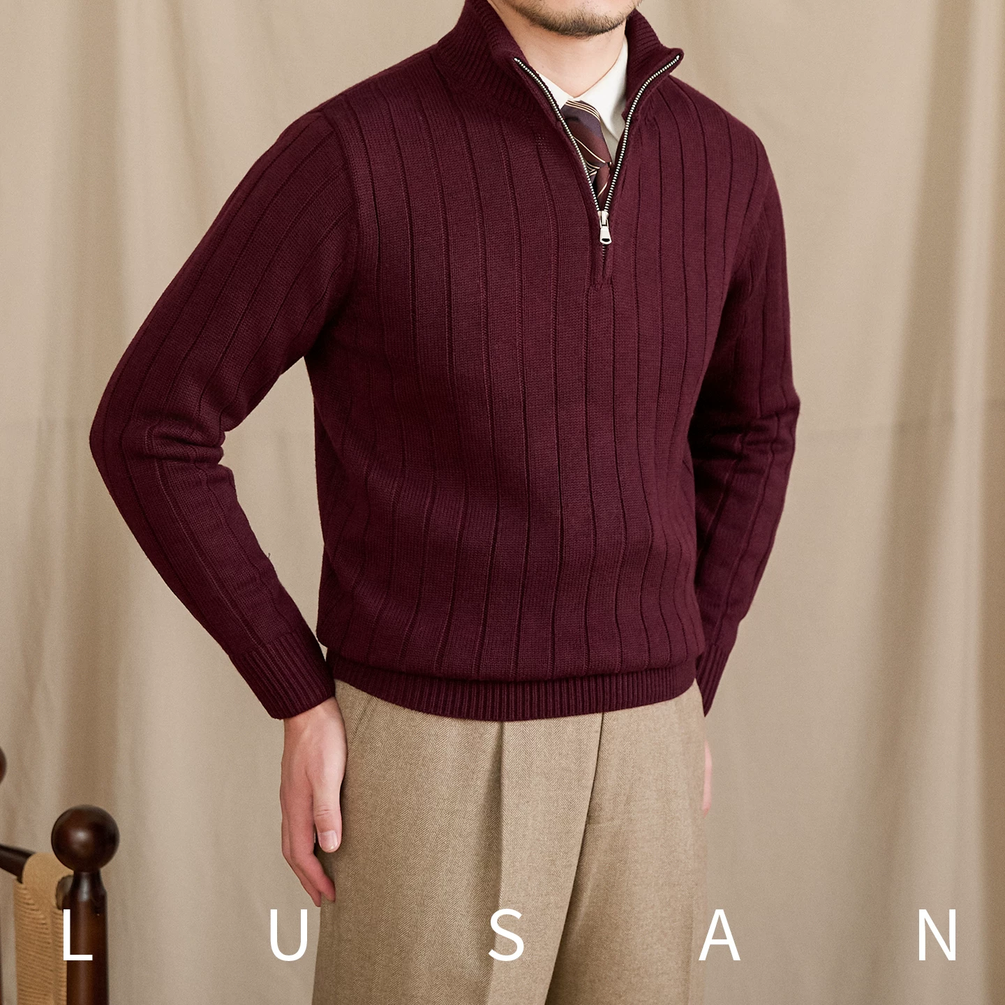 Mr. Lu San's autumn and winter wool blend slim fit stand up collar pullover with pit stripe sweater for commuting and leisure, flat knit sweater for men