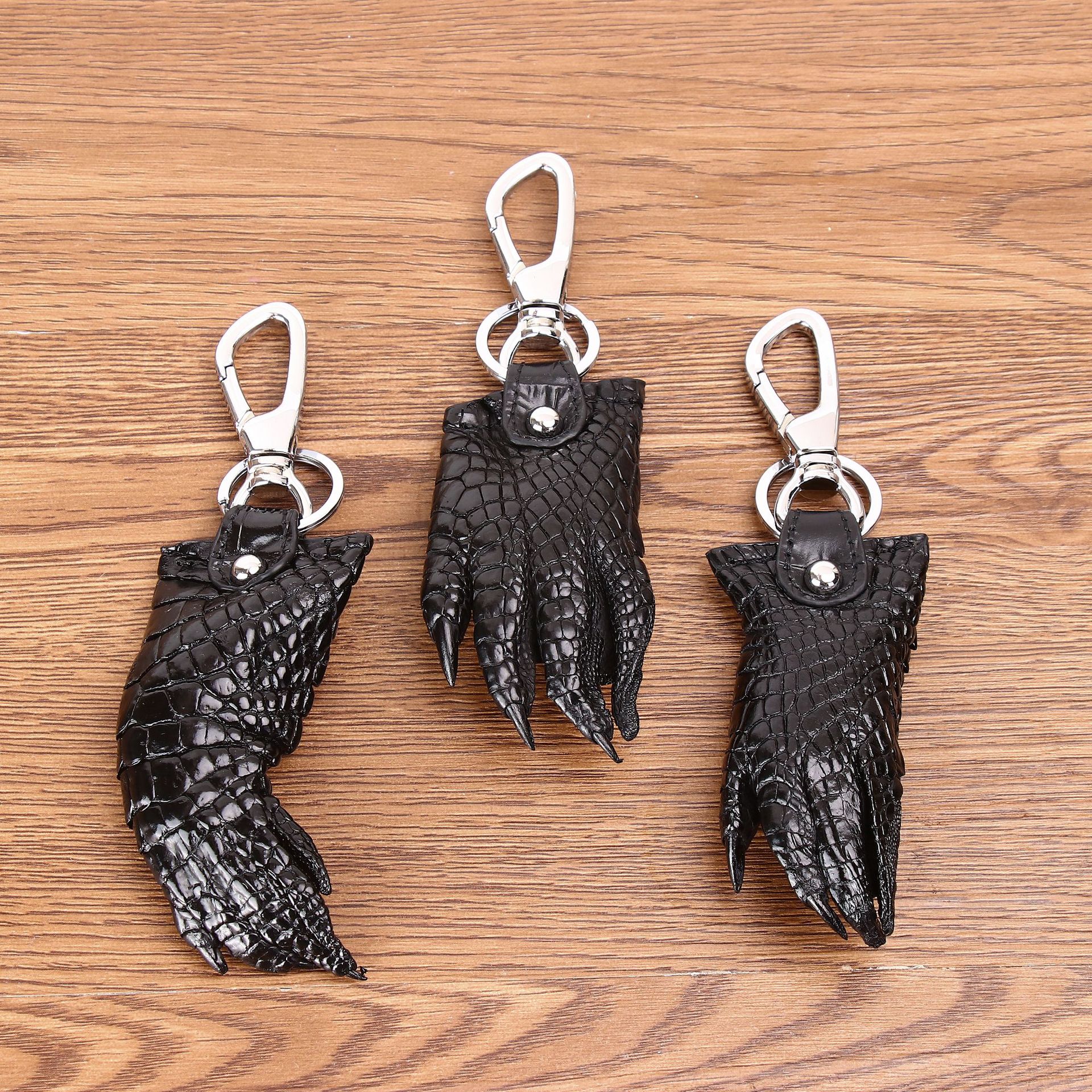 Crocodile claw fashion pendant real crocodile claw keychain classic high short key hanging factory wholesale