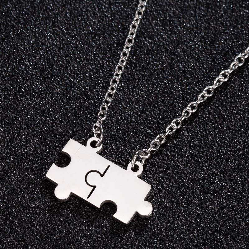 European and American summer new jewelry fashion simple puzzle necklace lovers clavicle chain manufacturers spot wholesale