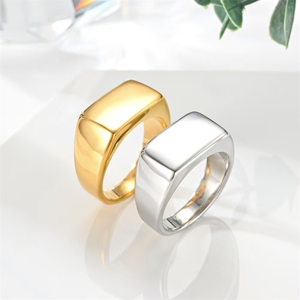 Simple retro flat ring high-level personality flat ring European and American fashion temperament geometric smooth ring