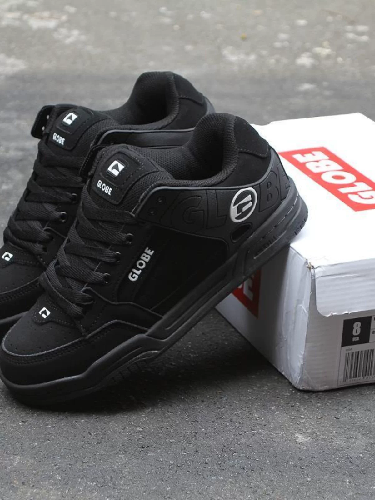 Pure Black Thick-Soled Globe Skate Shoes, Wear-Resistant, Shock-Absorbing, Comfortable Bmx Shoes, Non-Slip, Unisex Dc QC-foto van TAOBAO op Qualit.ly