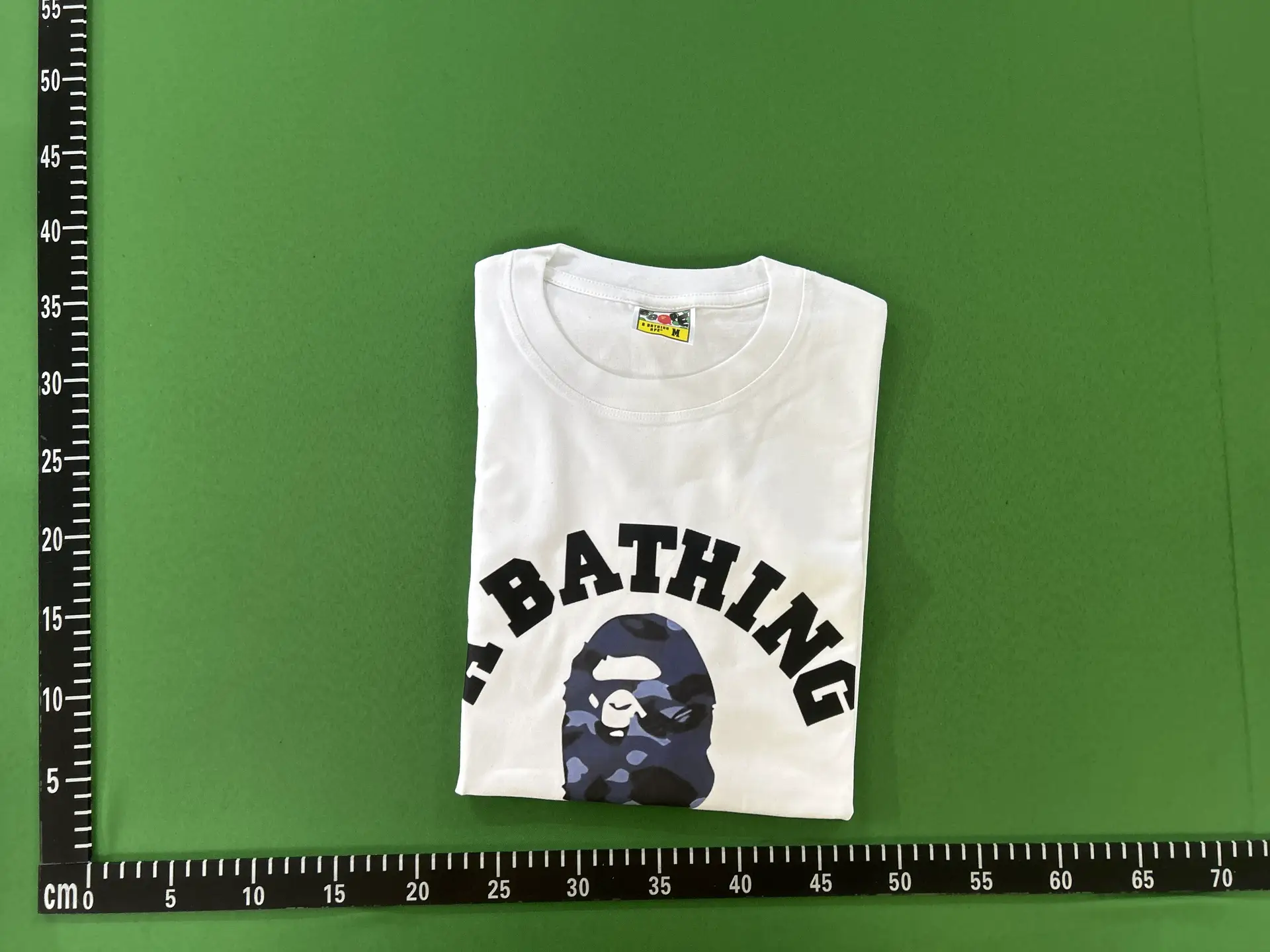 230g Heavy-Duty Version of the Trendy Brand Bape Summer New Short-Sleeved T-Shirt for Men and Women, Couple Style, Loose Half-Sleeve