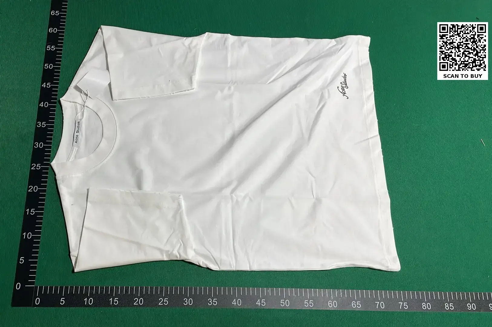 Bottom left, two grass skewers in the same color, short sleeved, 77020606