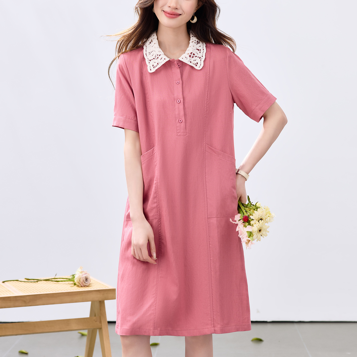 Fashionable Lace Patchwork Turn-Down Collar Short-Sleeve Dress for Women, 2026 Summer New Style, Loose Casual Mid-Length Trendy Dress