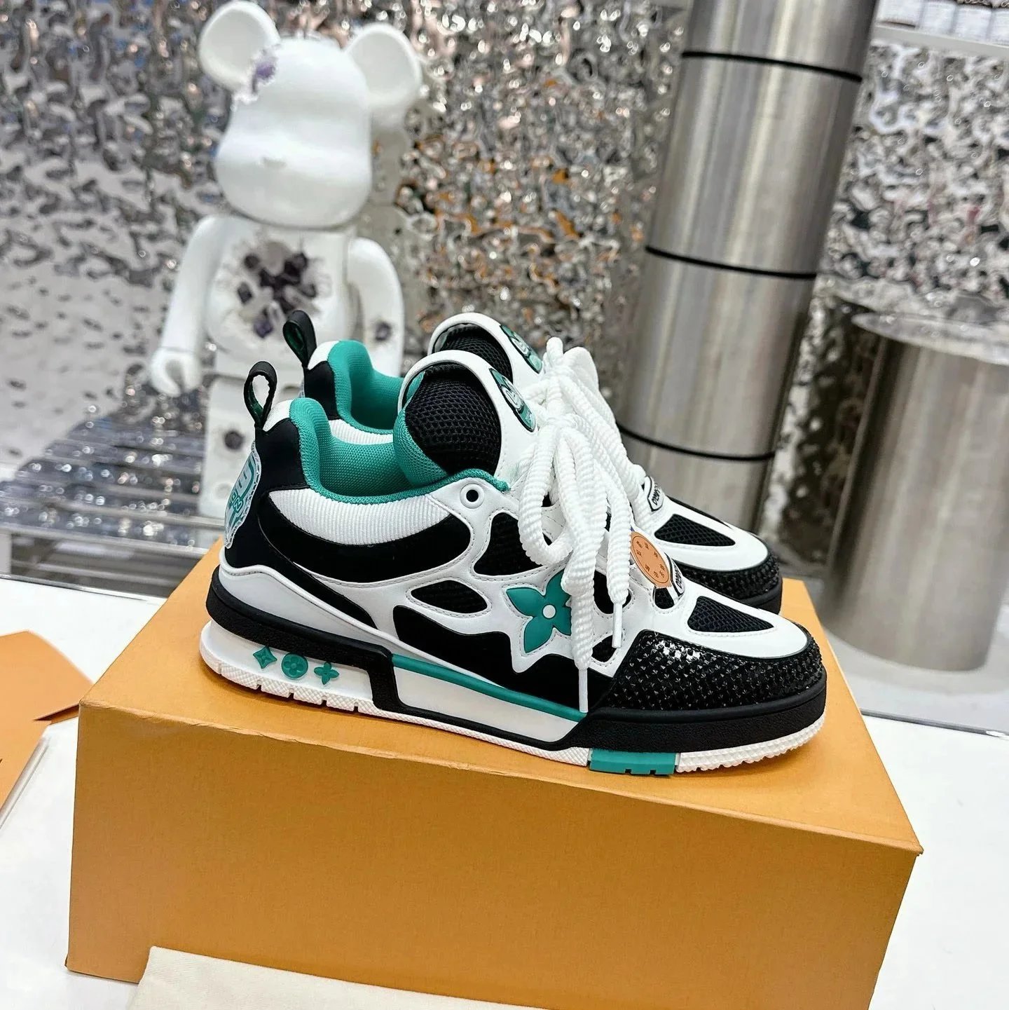 Louis Vuitton Sneakers