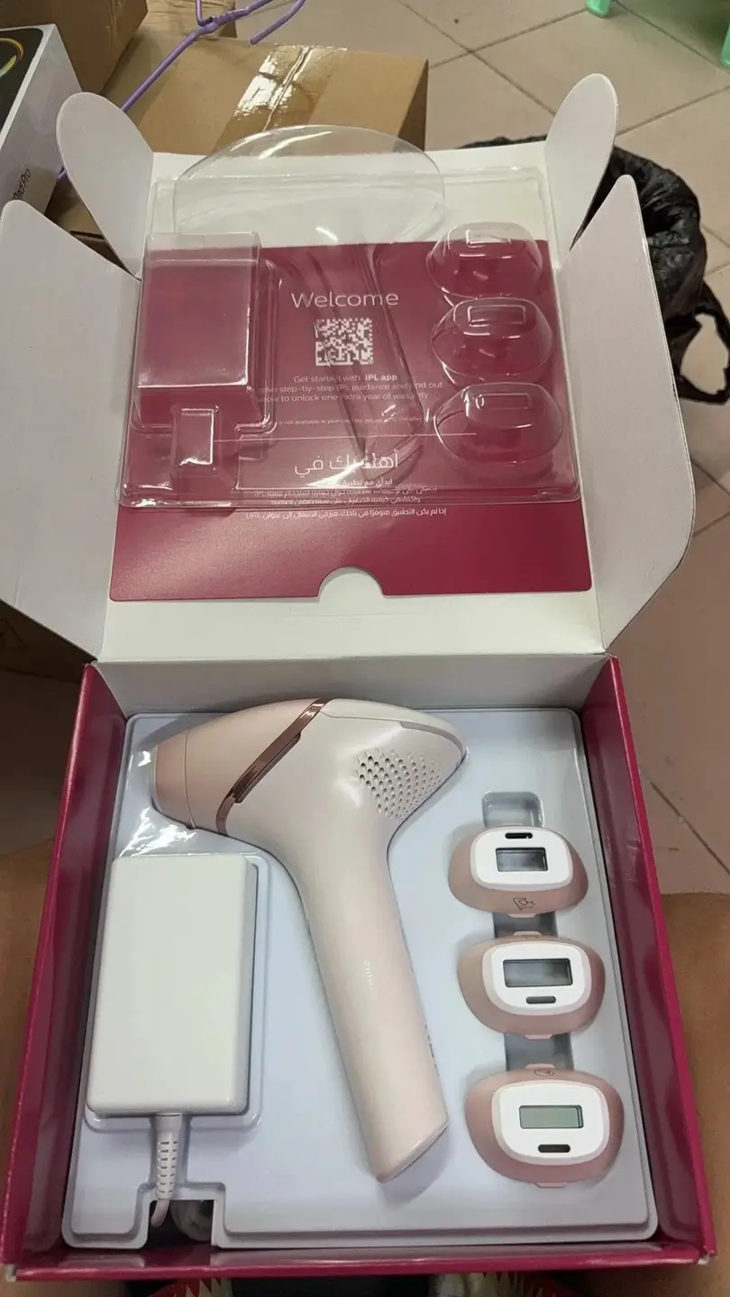 Ph**lip lumea IPL hair Removal 9900 Enjoy 12 months of hair reduction-BRI957