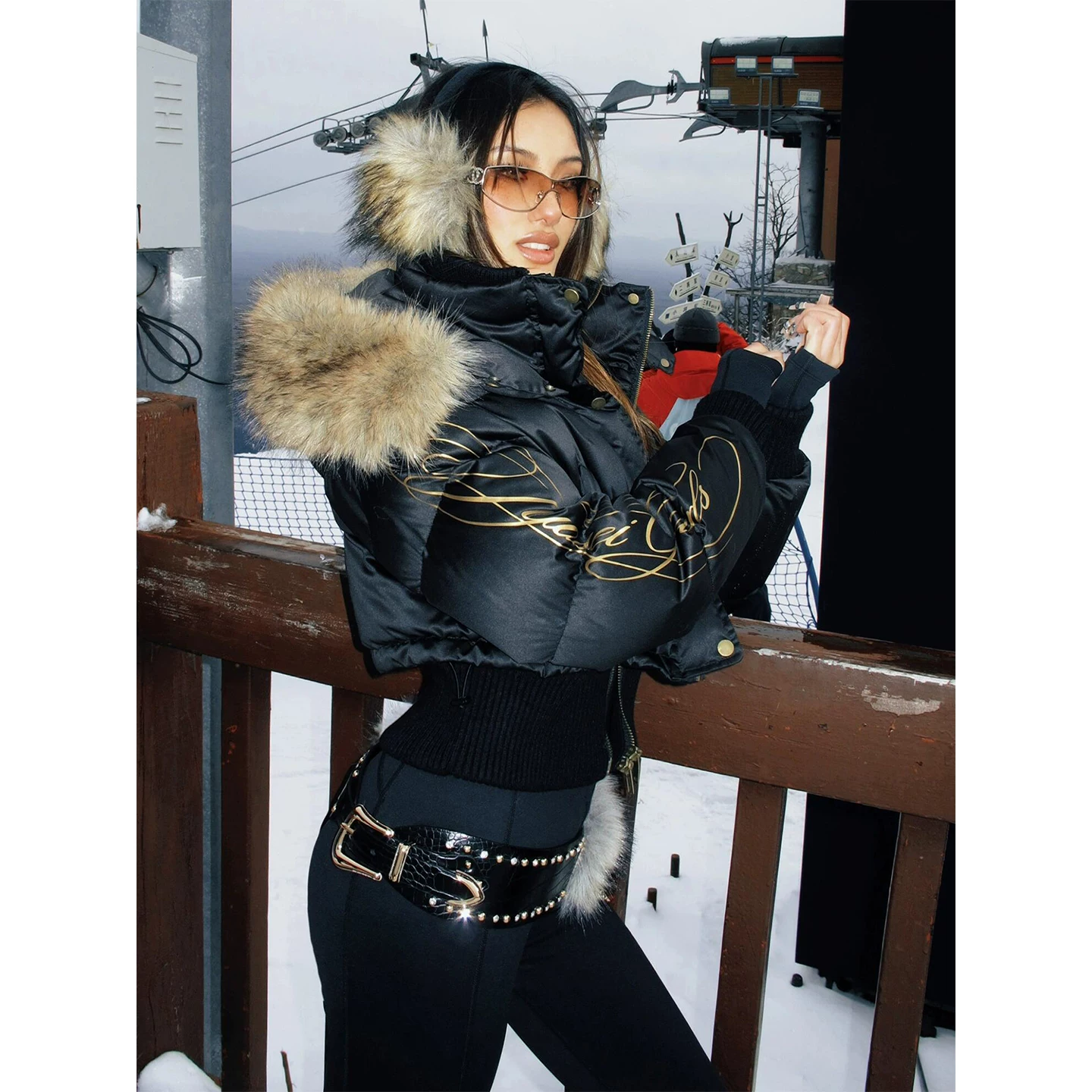 Millennium style y2k spicy girl waist cinching short hooded cotton jacket for women's winter thick fake two-piece fur collar jacket subculture