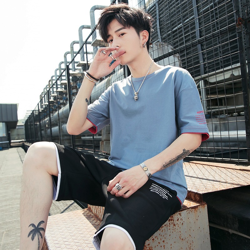 Short-Sleeved T-Shirt Set for Men, Summer Cotton Loose-Fitting Half-Sleeved Round-Neck T-Shirt Paired with a Stylish Top for Men