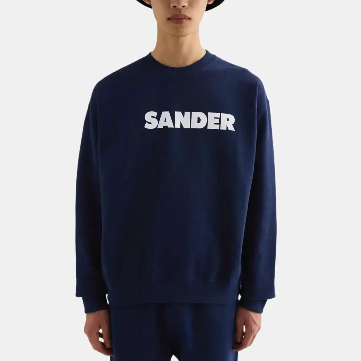 In Stock 25 Autumn and Winter New Niche Design Normcore Style Letter Logo Printed Round Neck Pullover Sweatshirt for Men and Women