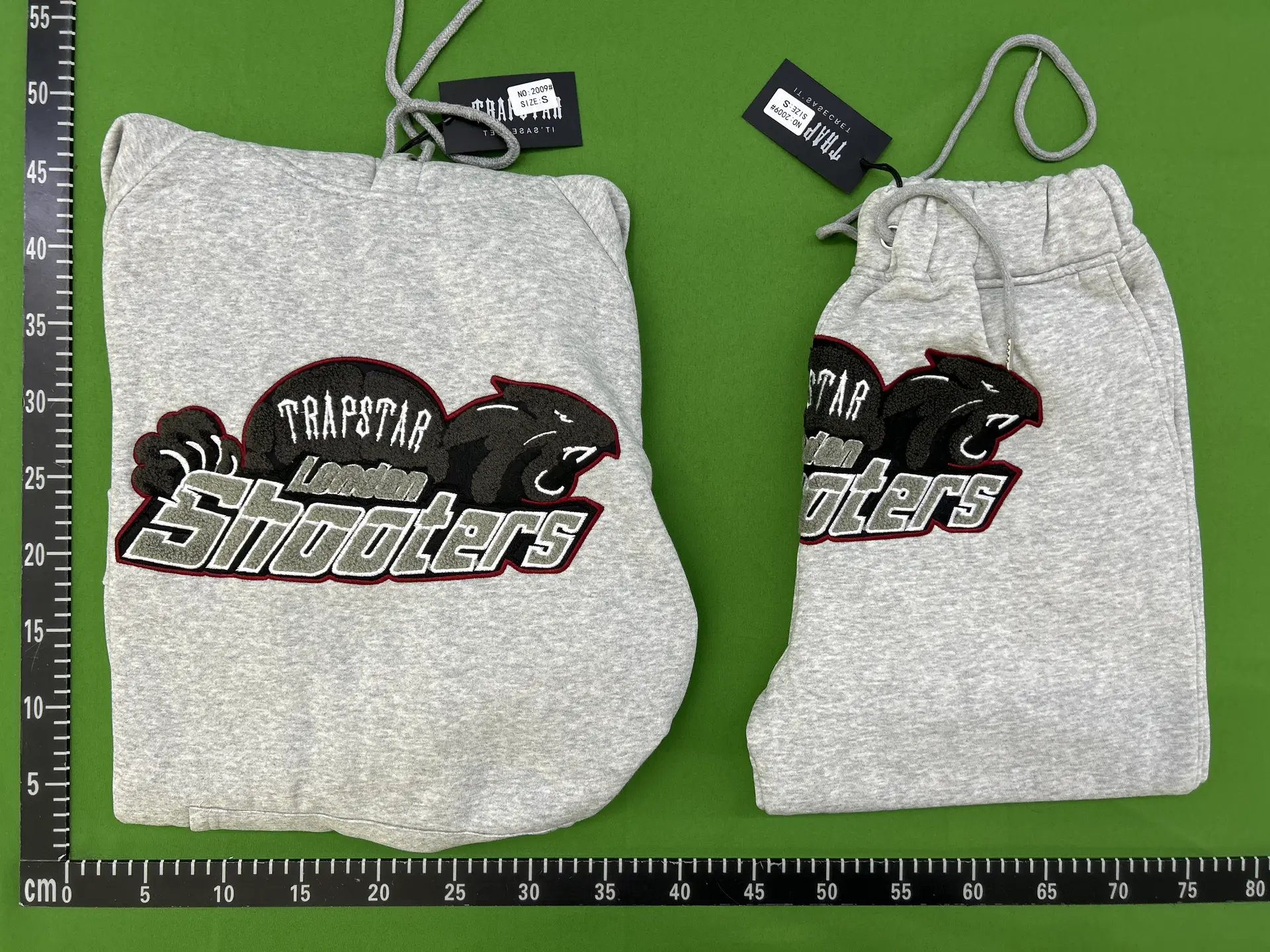 Trapstar tiger head towel embroidered with velvet hooded sweatshirt men loose casual versatile trousers couple American trendy