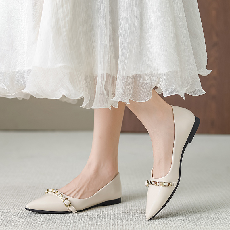 French flat pointed shoes women's spring and summer 2025 new soft leather temperament retro soft bottom commuter shoes women 6222-3