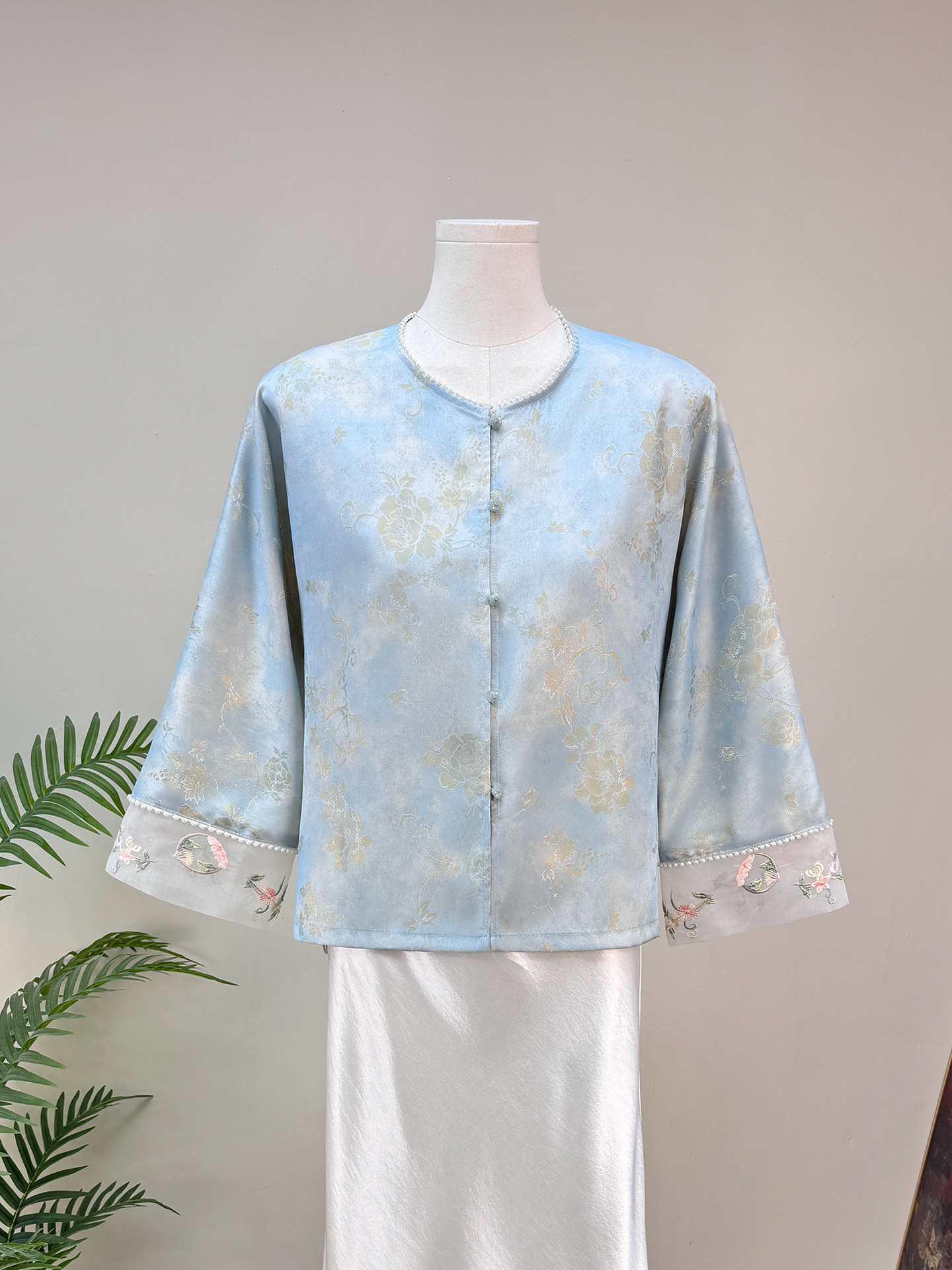 Zhi Li Blouse