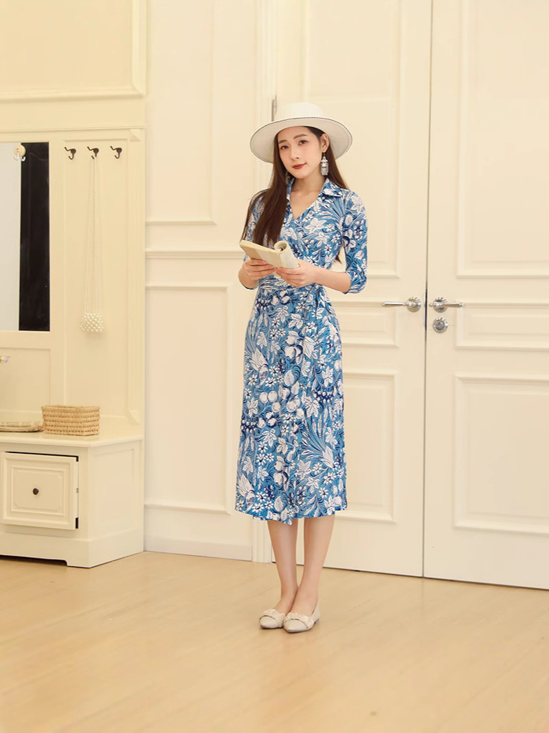 Spring and Summer New Light Blue Bird of Paradise Print Elegant Lace-Up Hip Wrap Skirt Urban Women's Fashion Dress