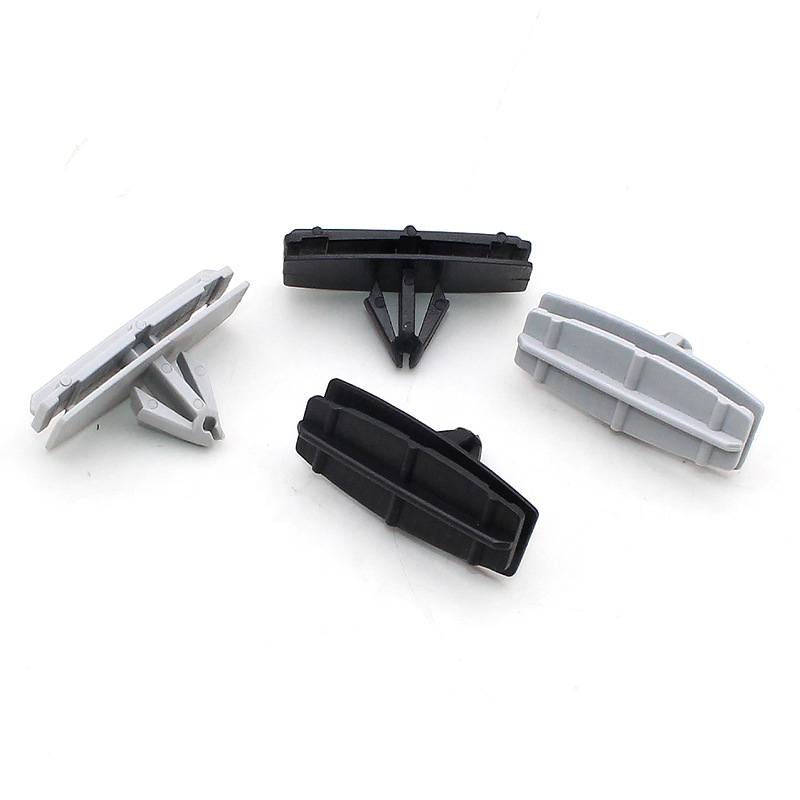 Suitable for Chrysler Jeep Liberty Wrangler car door sill fixing buckle car plastic buckle clip