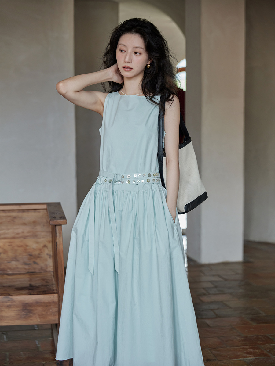 Ximeng 2024 New Summer Design Sense Niche French Elegant Small Sleeveless Retro Vest dress Women