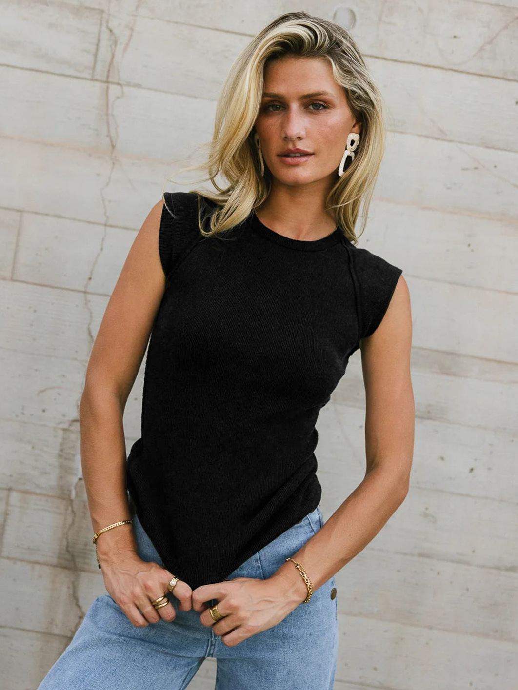 2026 Summer New Women's Slim-Fit Round-Neck Sleeveless Knitted Ribbed Solid Color Fashionable Sexy Tank Top