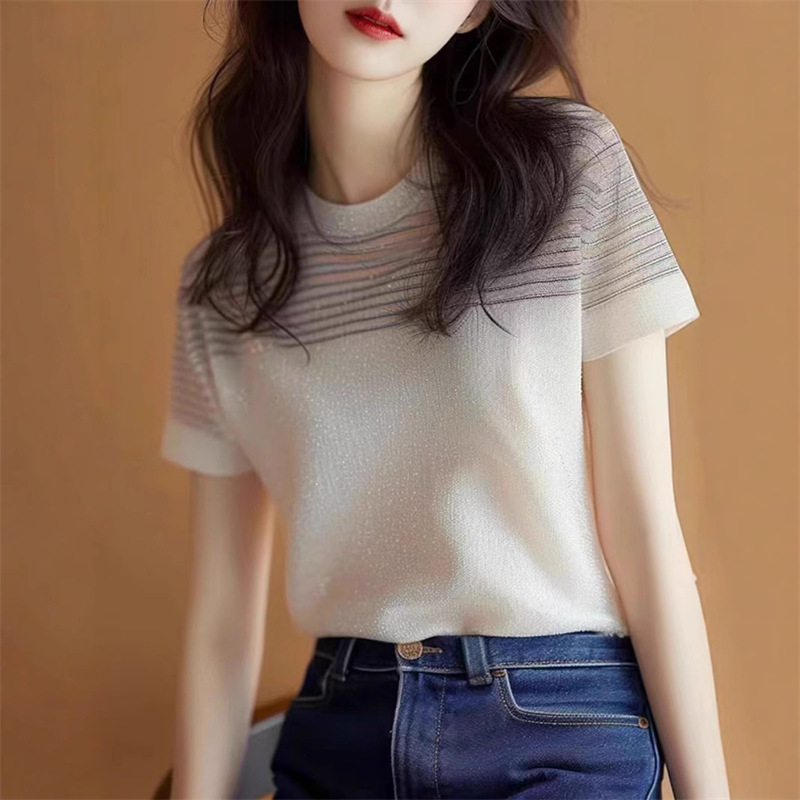 Ice Silk Knitwear Women's Belly-Covering Summer 2025 New Slimming Look Short-Sleeved T-Shirt Stripesd Unique Top