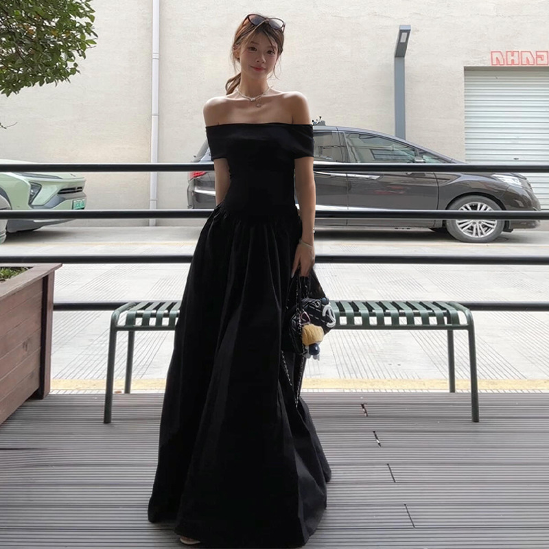 Black Off-Shoulder Dress for Women 2026 New Summer Style Waist-Cinching Slimming French-Style Fitted Off-Shoulder Hepburn Sexy Long Dress