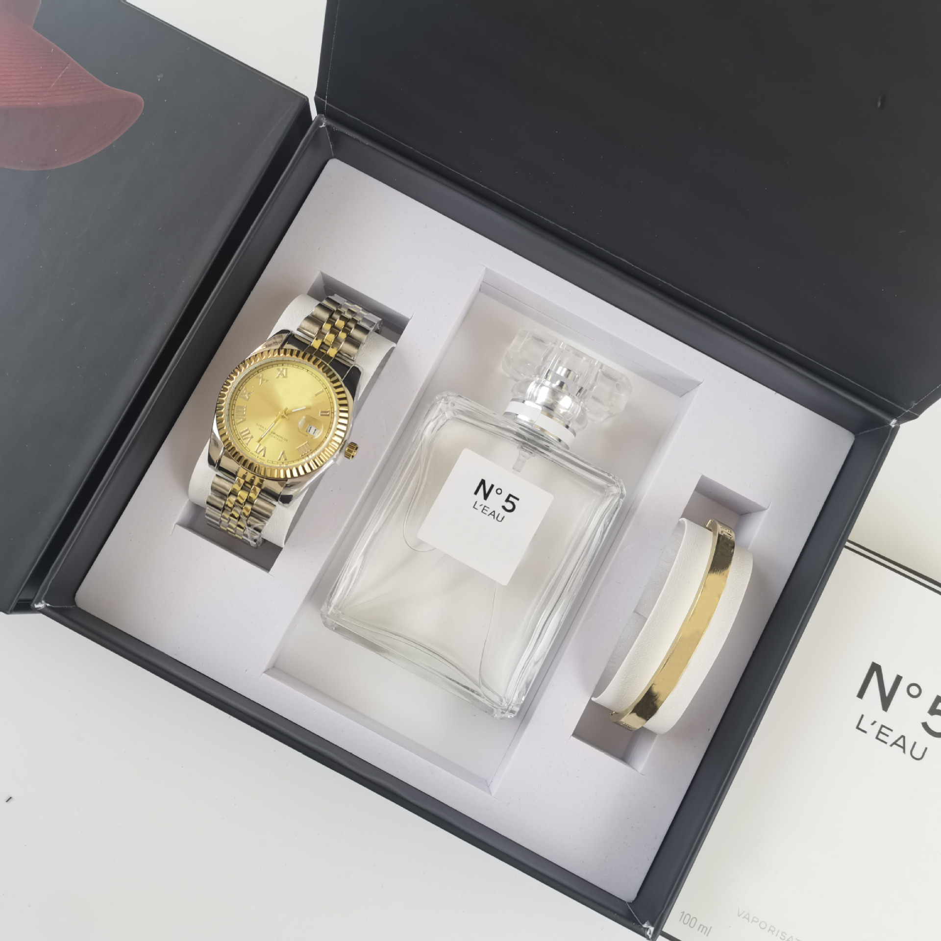 Foreign Trade Popular Joint Model Diary Watch Perfume Set Classic Diary Quartz Watch + 100ml Large Bottle of Perfume