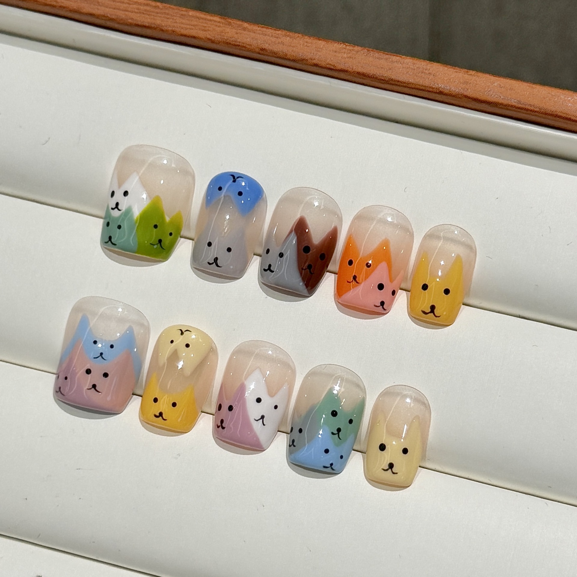 Rykarman Handmade Armor Short Hand-painted Cartoon Nail Art Patch Color Cute Cat Stacked Cat Short