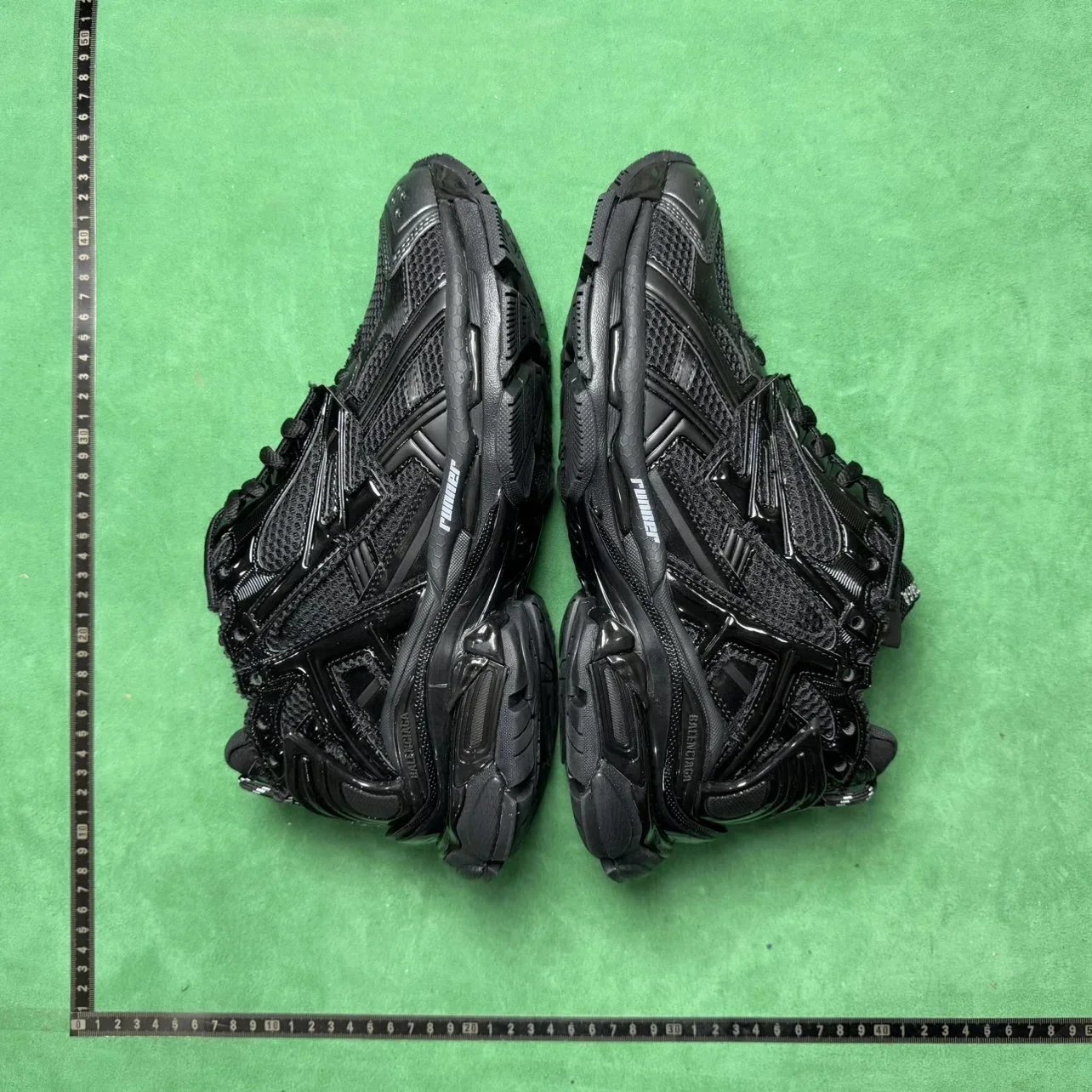 BALENCIAGA Runner