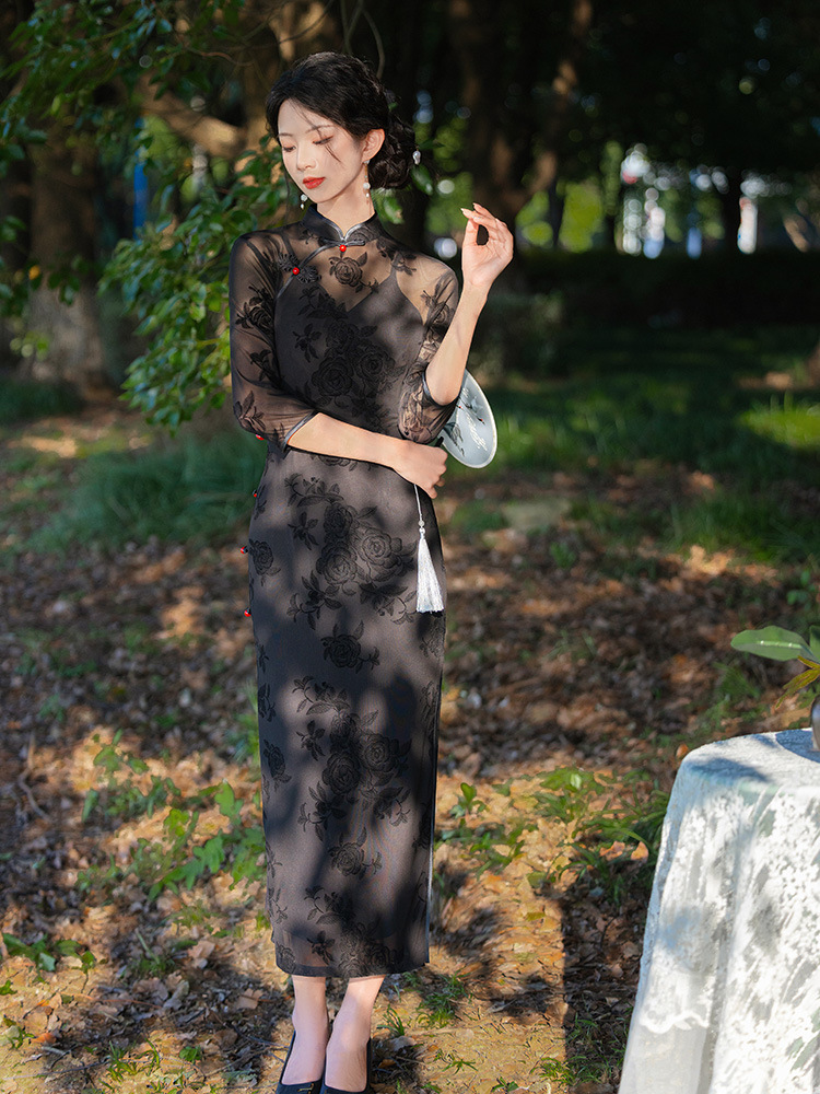 Elegant Lace Cheongsam 2024 Autumn Vintage Republic of China Style Elegant Temperament Young Chenille dress
