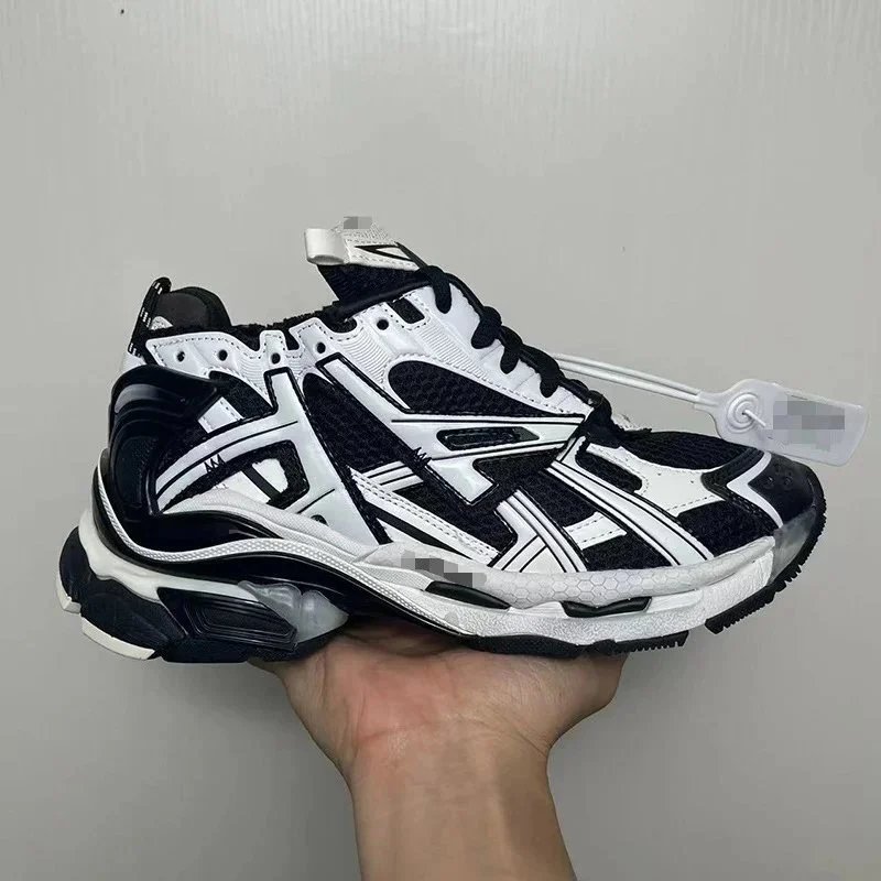 ASICS Gel-Kayano