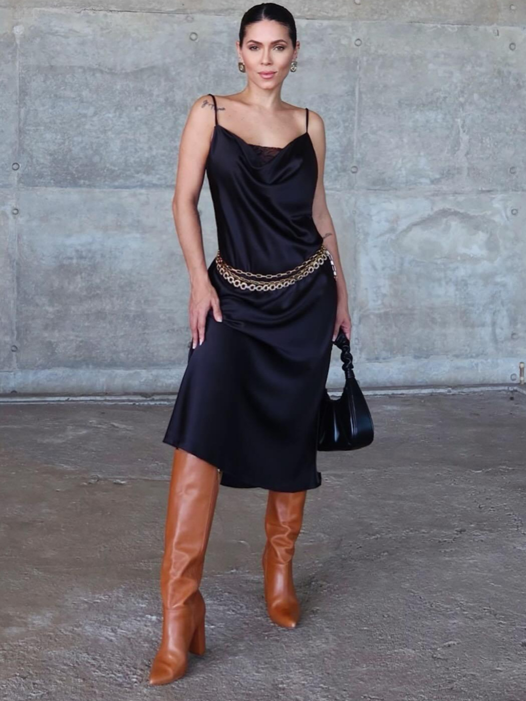 European and American Hot Sale Women's Slip Skirt Sleeveless V Collar dress Ins Style Fashion Sexy Lace Satin Dress Wholesale