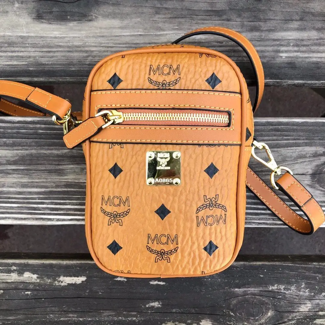 mcm手机包迷你斜挎包12*17*4cm