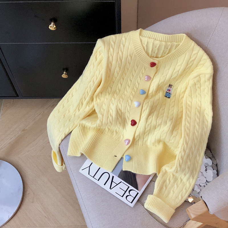 2025 New Autumn and Winter Loose Age-Reducing Twist Knitted Tops Korean Sweet Bear Sweater Jacket Women's Cardigan