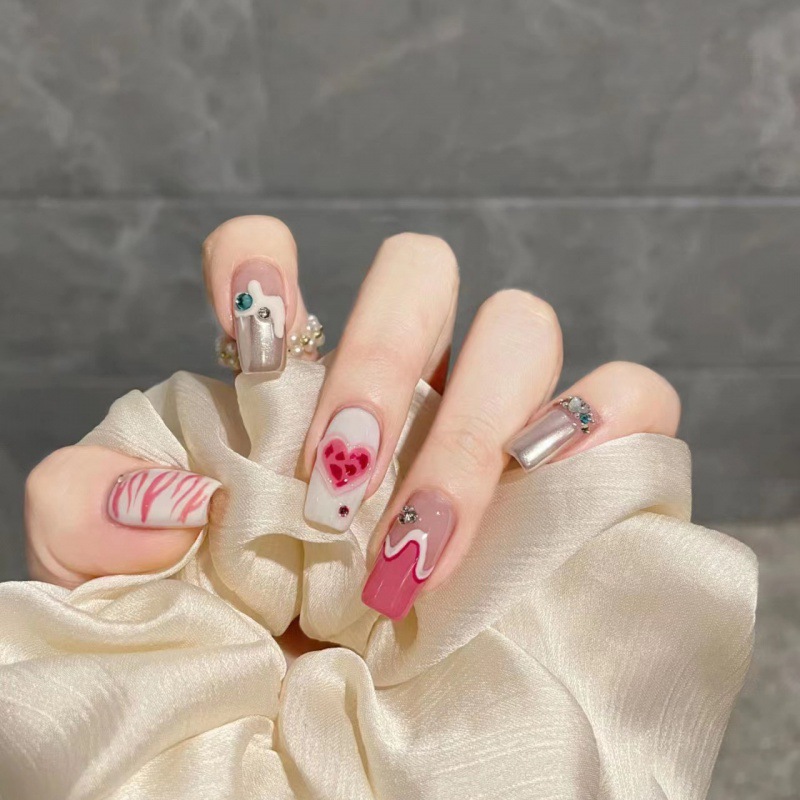 Handmade wear nail fake nail stickers manicure finished pink flame hot girl fluid magic mirror iron bangs model Love