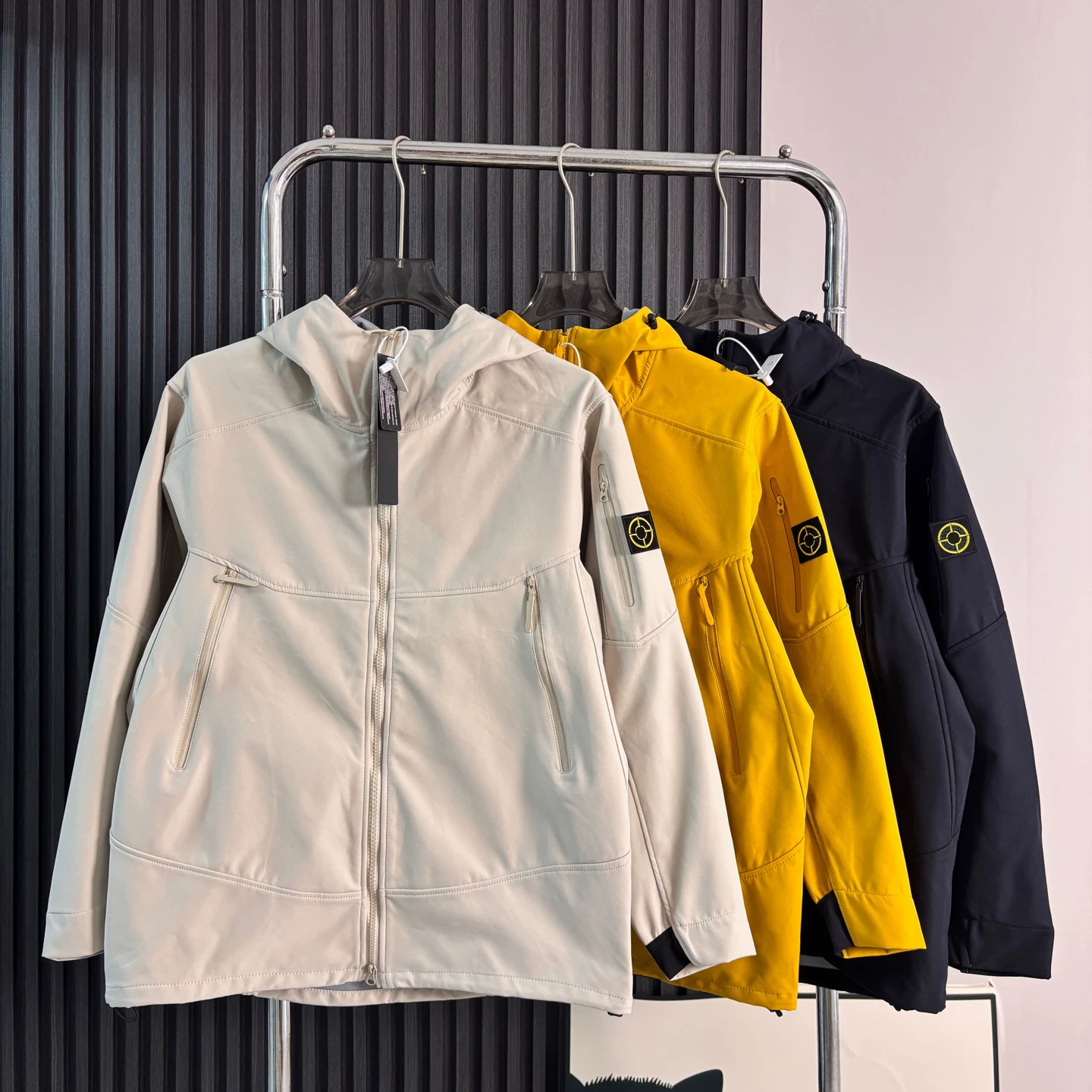 Cross border 25 Winter New Trendy Brand Stone Home Soft Shell Outdoor Three proof Stormtrooper Coat Autumn Wear Stormtrooper Coat