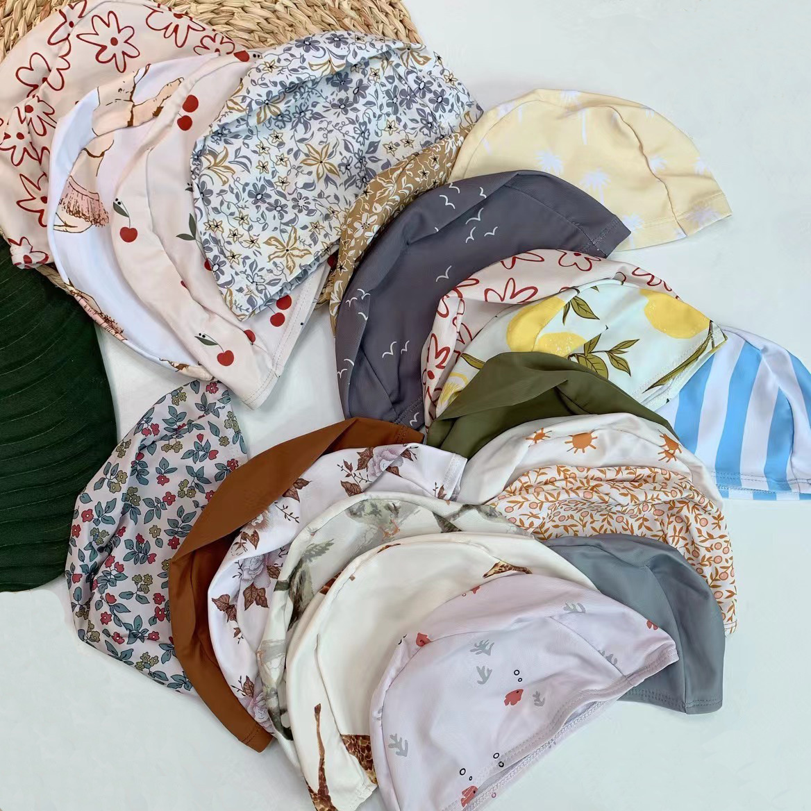 Random Color Children's Swimming Pool Cloth Swim Cap Baby Hat Kids Cartoon Print Swim Cap Trendy Style