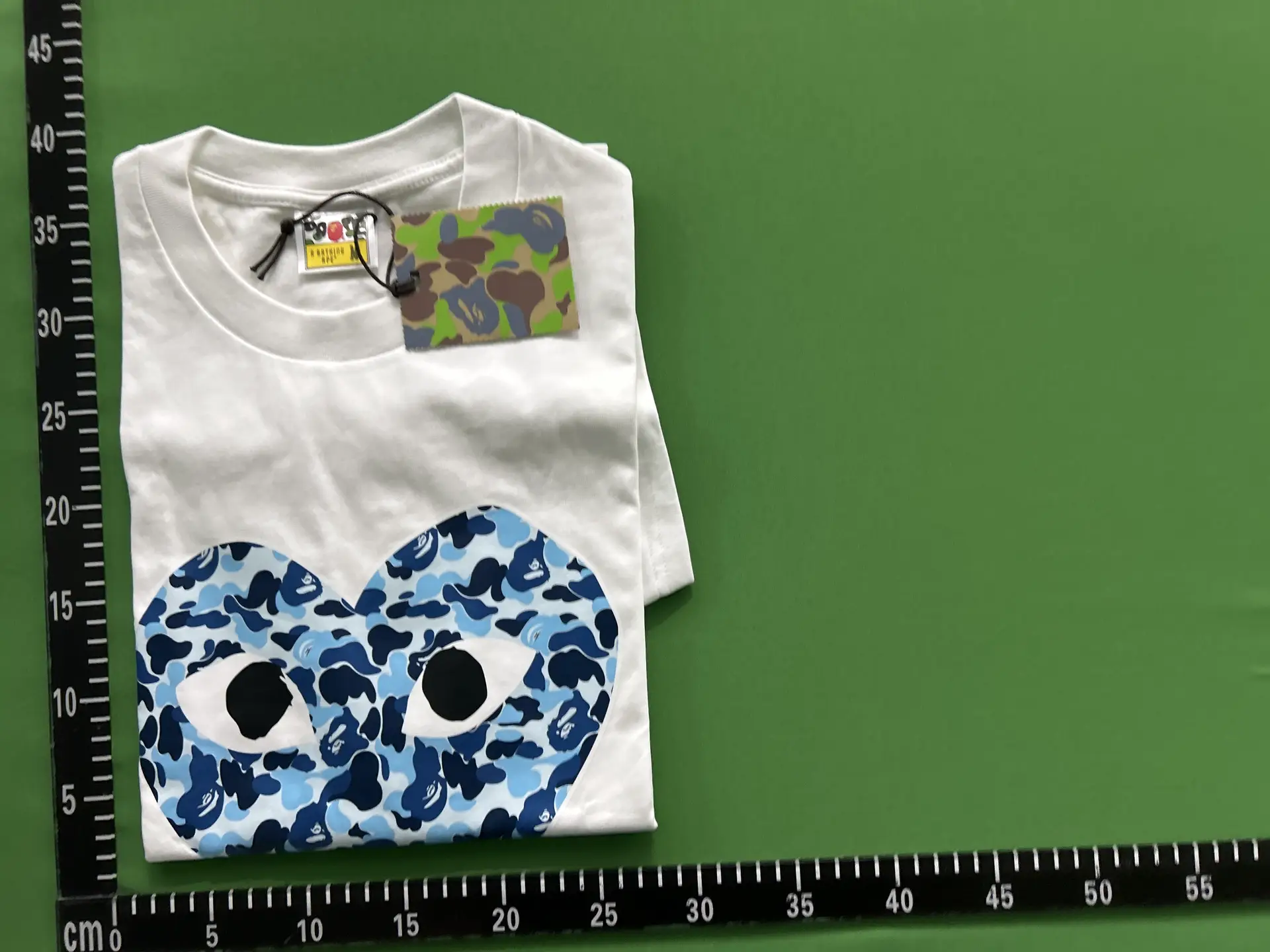 A BATHING APE Blue Camo Heart T-shirt