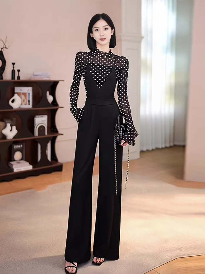 Wear a Complete Set of Retro French-Style Polka Dot Tops, Fashionable Overalls, and a One-Piece Casual Pants Set with Adjustable Shoulder Straps