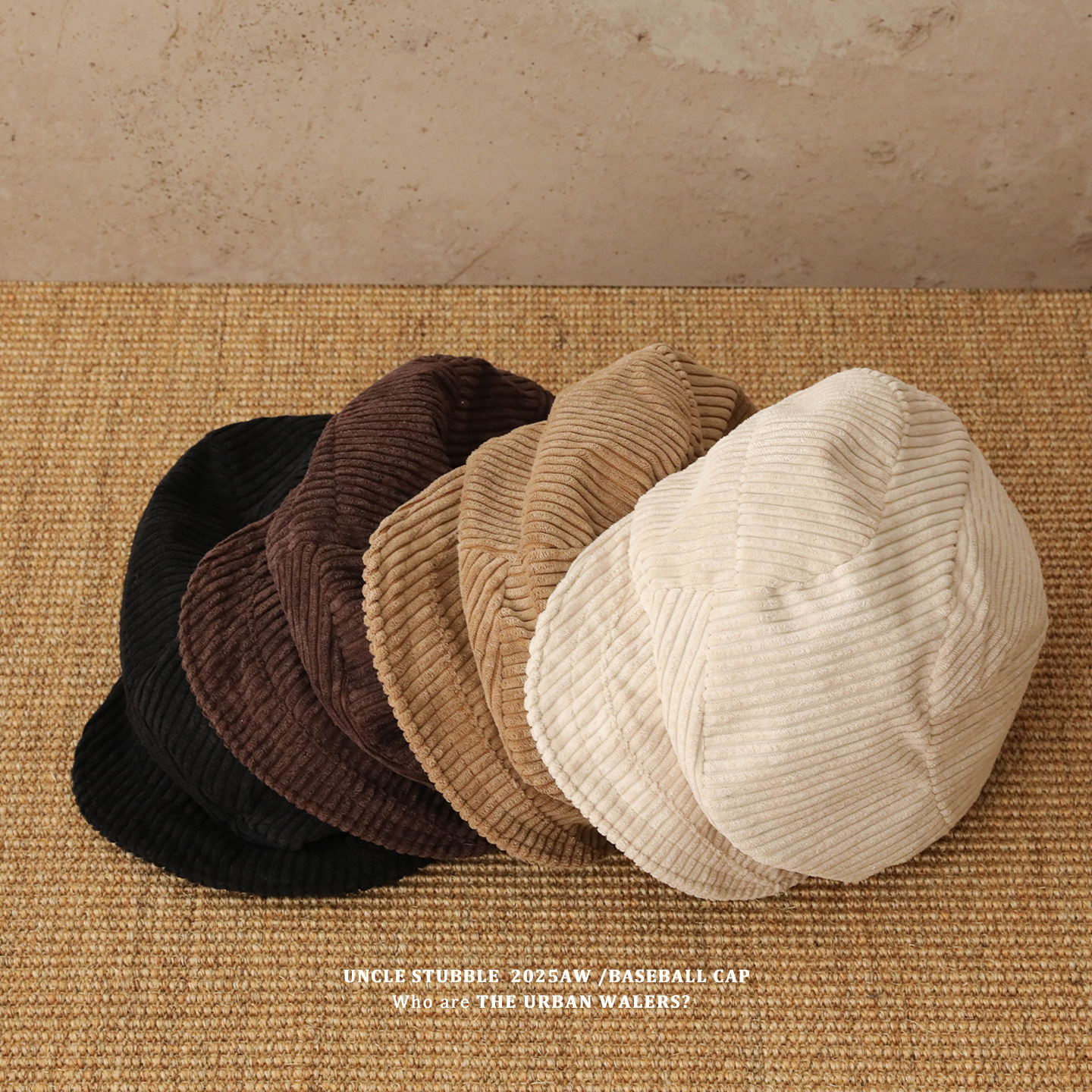 Autumn and Winter New Corduroy Newsboy Cap for Men and Women, Japanese Retro Literary Pleated Artist Hat, Niche Design Beret