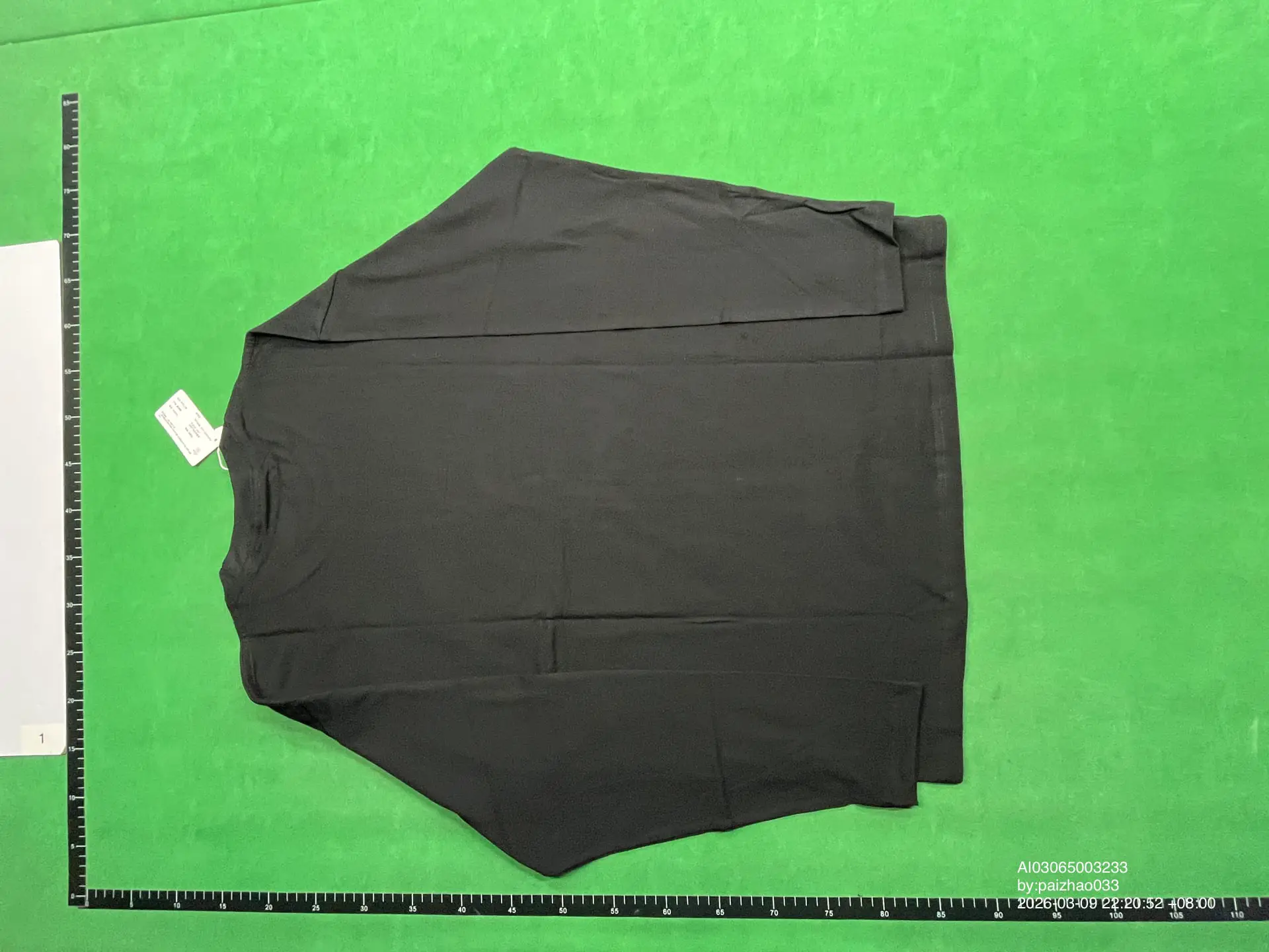 Left Side Russian White Label with Size Printed Underneath, Four-Color Long Sleeves 22091055