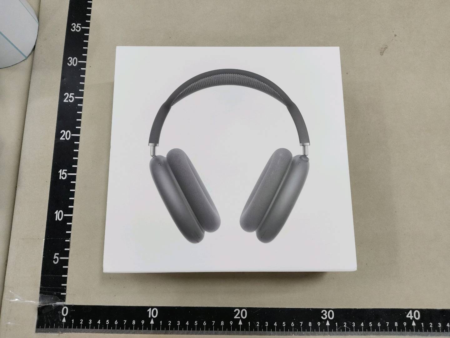 Apple AirPods Max Silver with White Headband QC